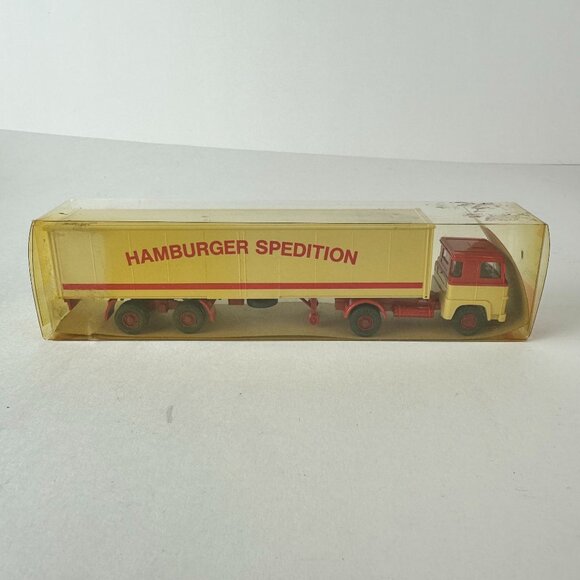 Wiking 1:87 Scale Scania 111 Sattlzug Model Truck Hamburger Spedition - Picture 2 of 4